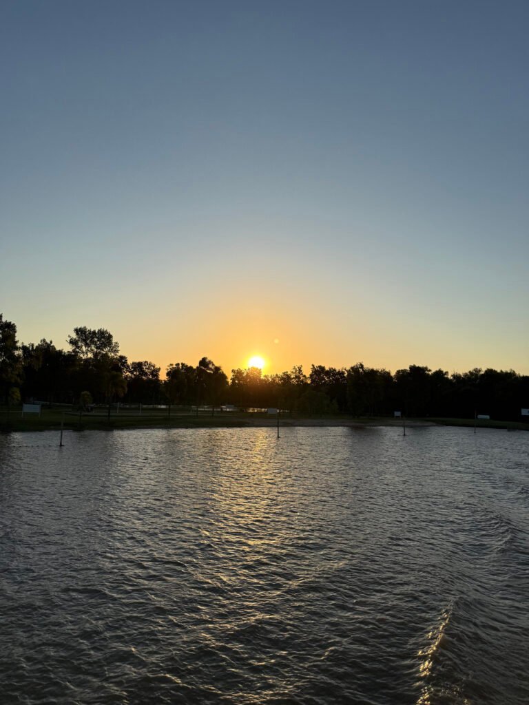 atardecer en el delta de tigre
